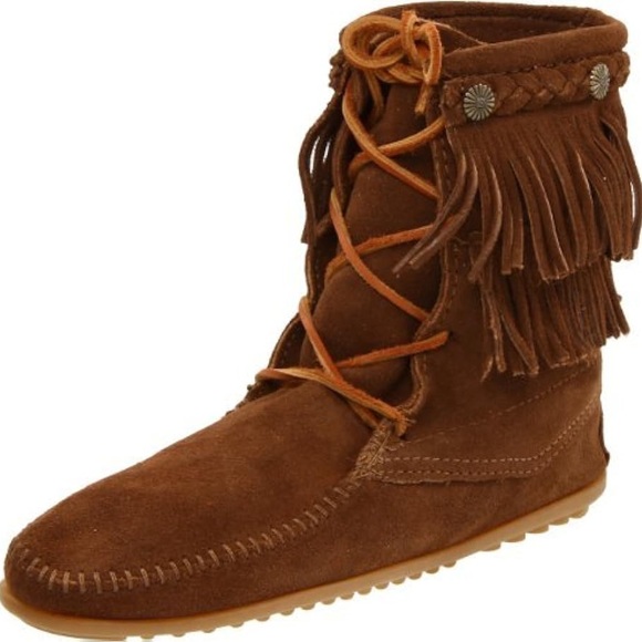 Minnetonka Shoes - Minnetonka Tramper Suede BOHO boot